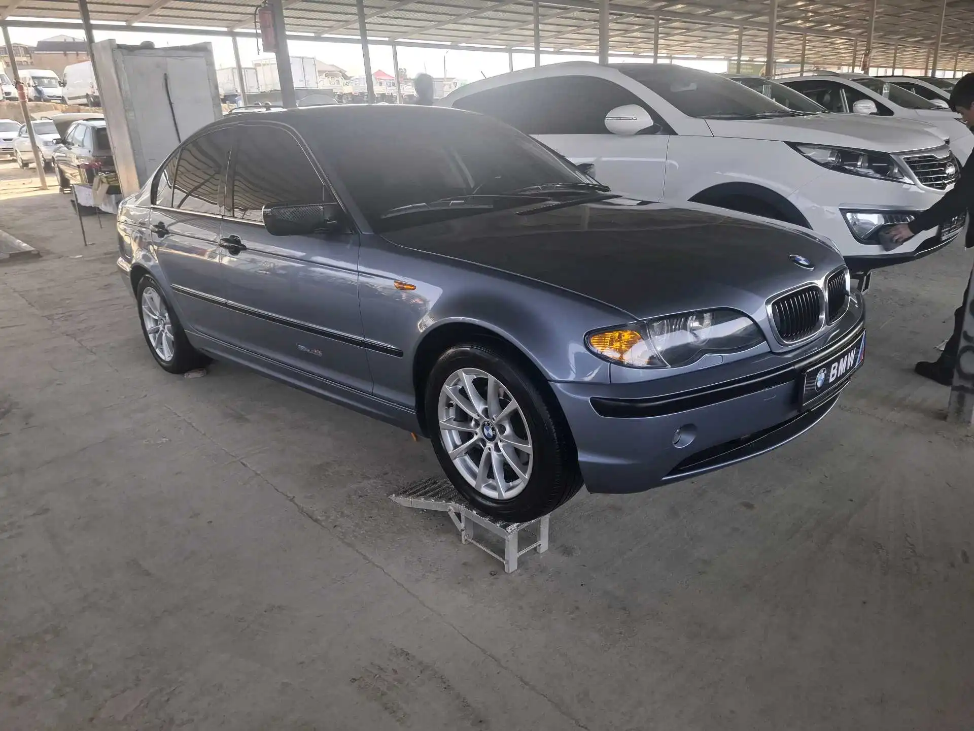 BMW 3 series 2003