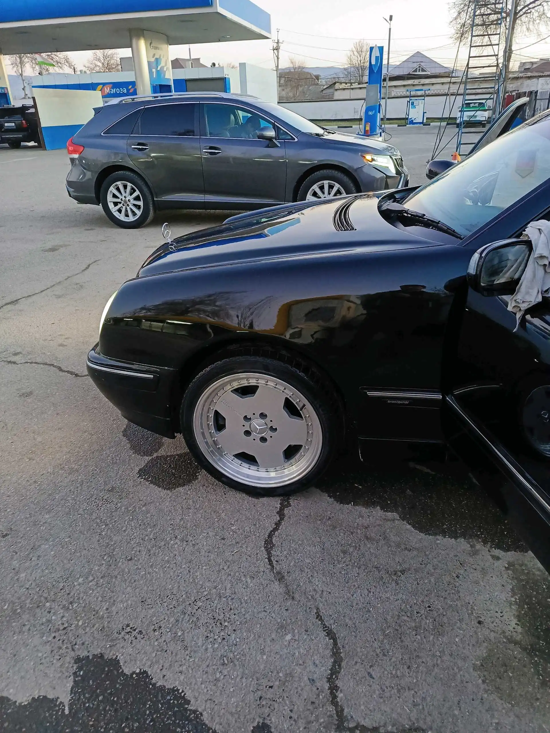 Mercedes-benz E class 2002