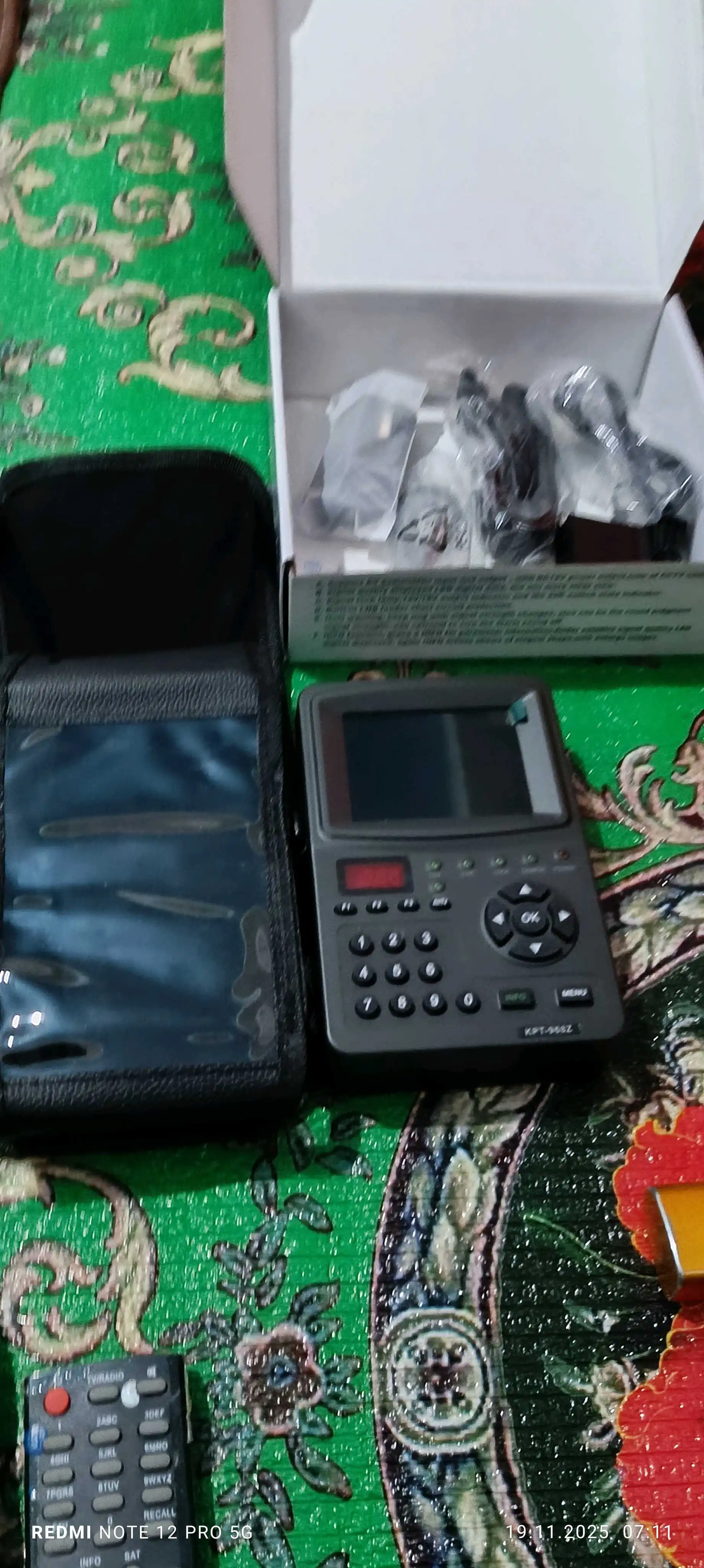 апарат барои насби антенаҳои моҳвораи