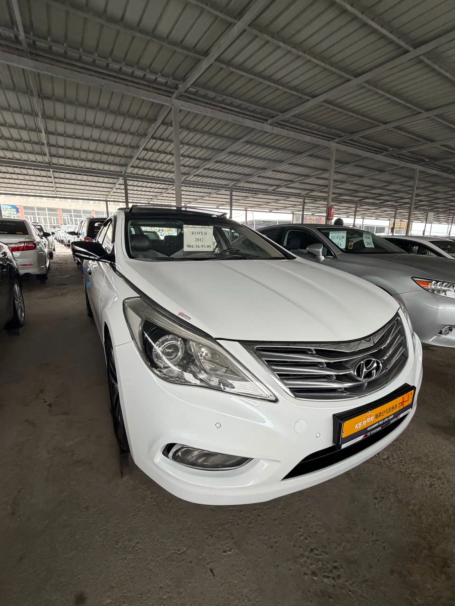 Hyundai Grandeur 2012