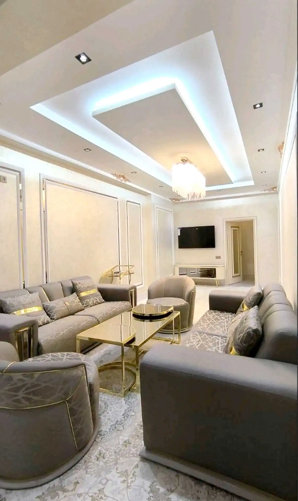 2-к квартира, 3 этаж, 100 м², Шохмансур