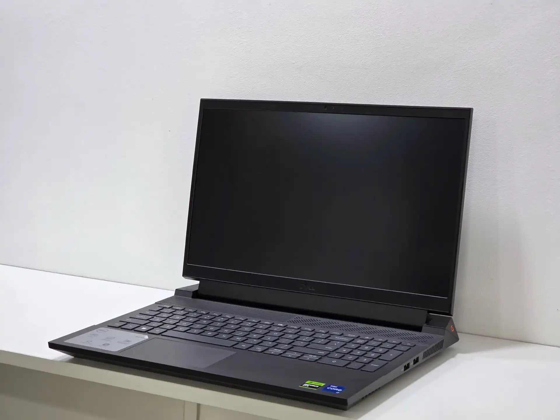 Dell 165Hz Corei7-13650HX/16GB/RTX40608GB/SSD512GB