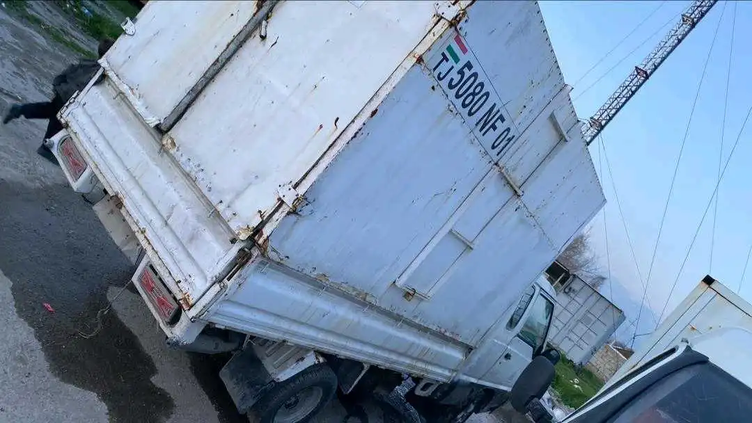 МОШИН КУРАСАКА ТАЛАБ ХАСТ МОШИН ГАЗАКИ МЕБОШАД