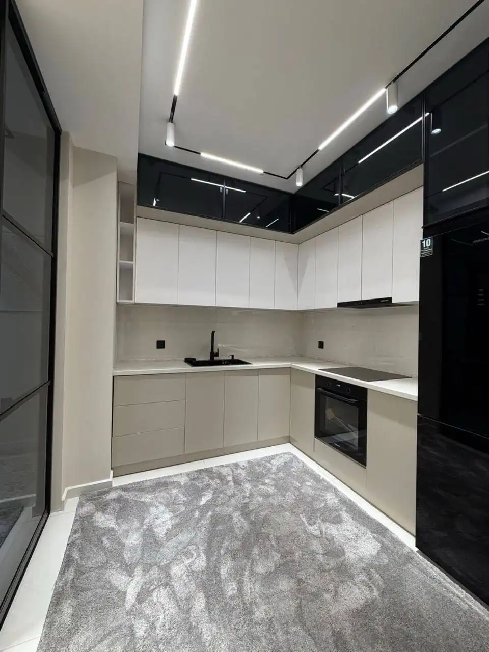 2-к квартира, 9 этаж, 78 м², Старый аэропорт