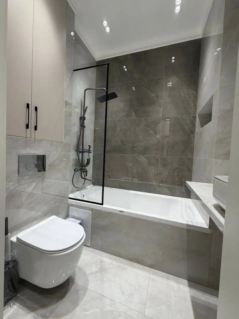 2-к квартира, 9 этаж, 78 м², Старый аэропорт