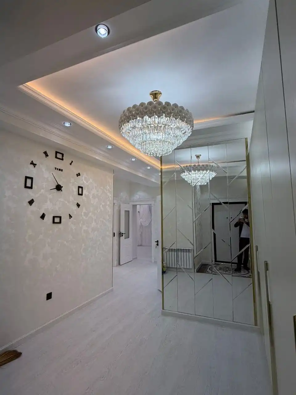 2-к квартира, 18 этаж, 85 м², Сино