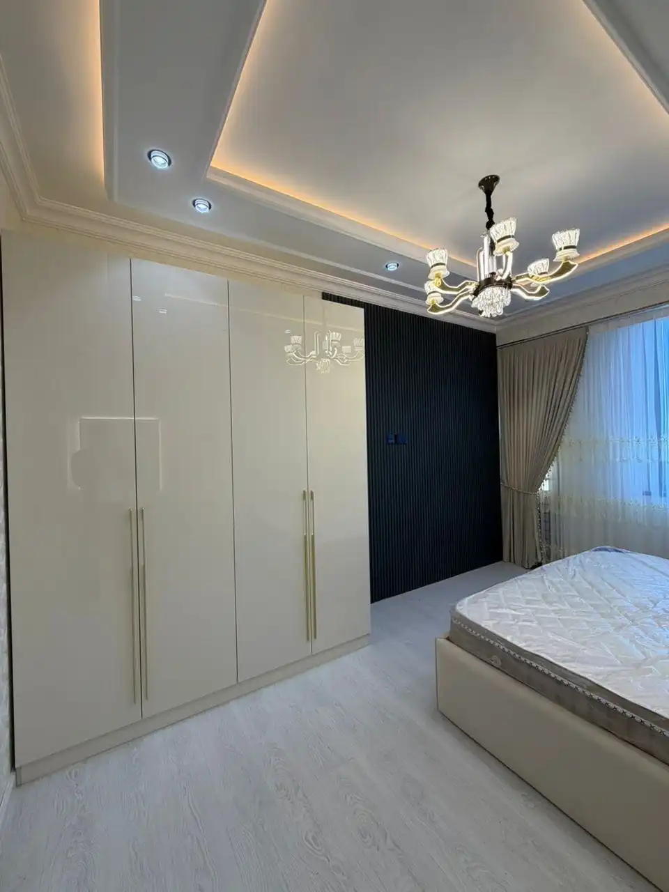 2-к квартира, 18 этаж, 85 м², Сино