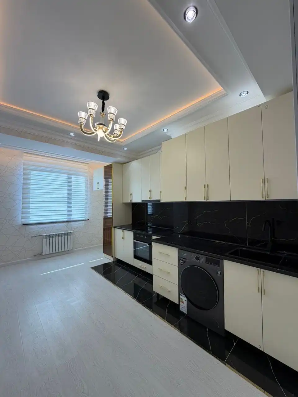 2-к квартира, 18 этаж, 85 м², Сино