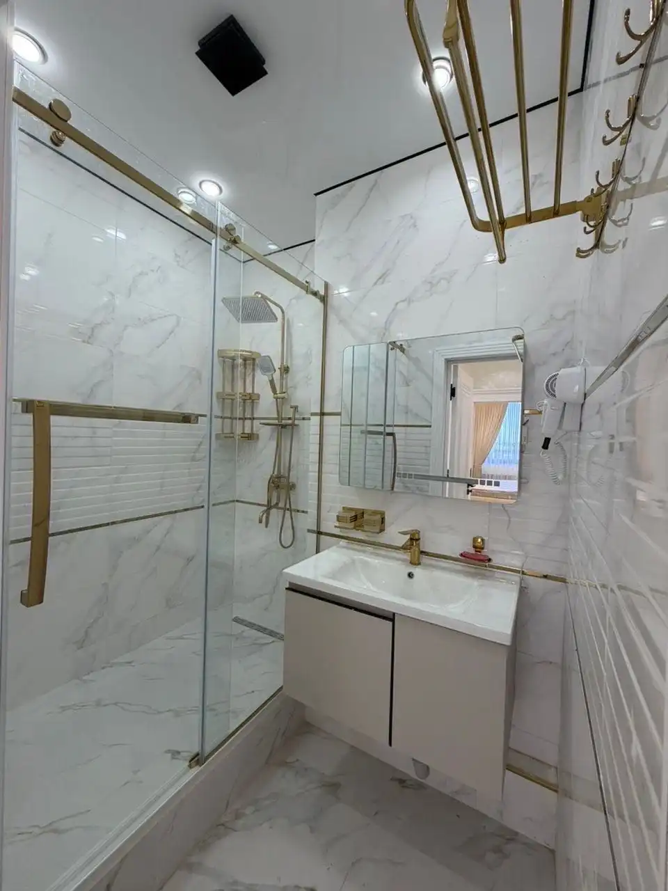 2-к квартира, 18 этаж, 85 м², Сино