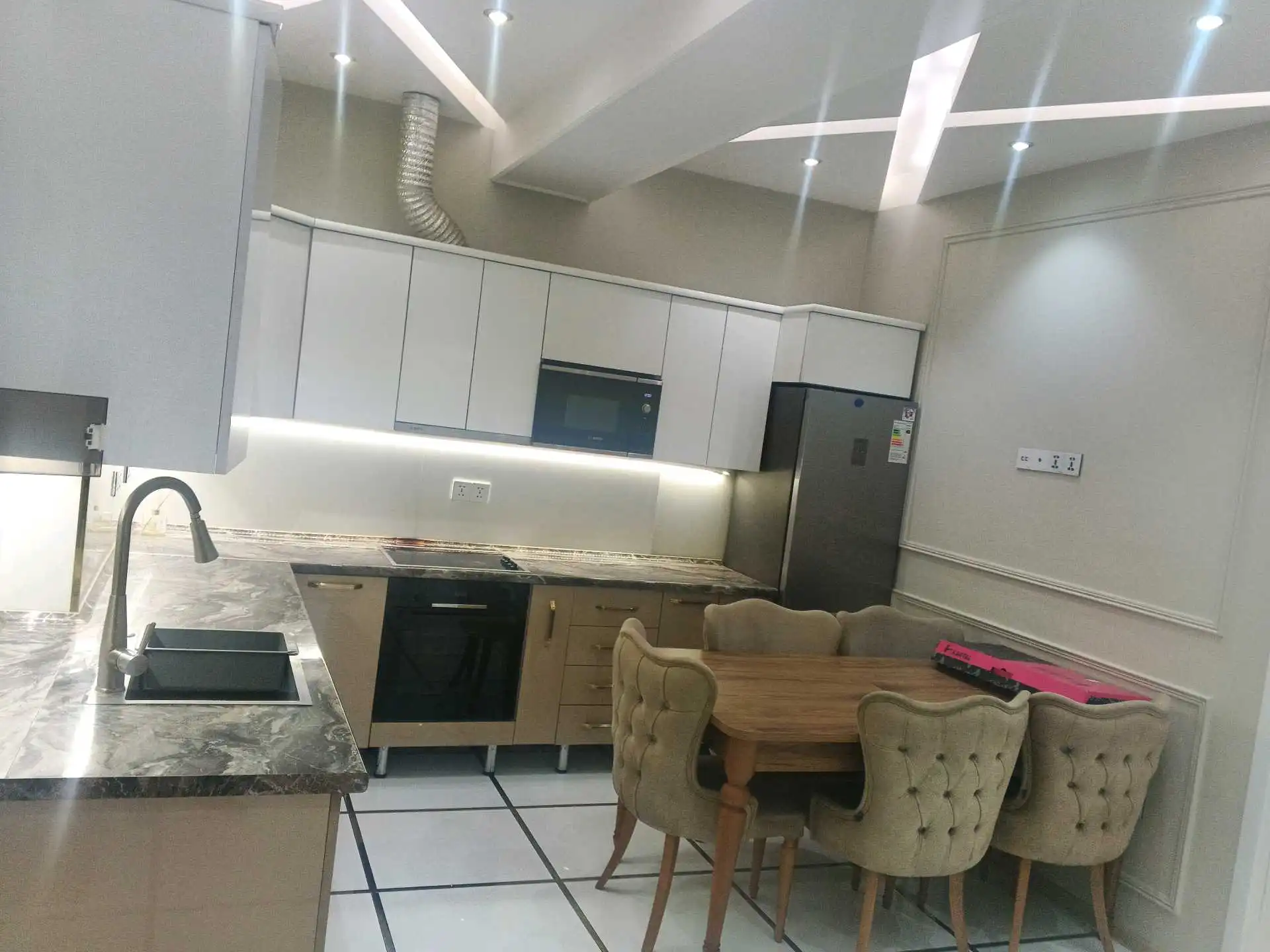 2-к квартира, 13 этаж, 68 м², н.шохмансур