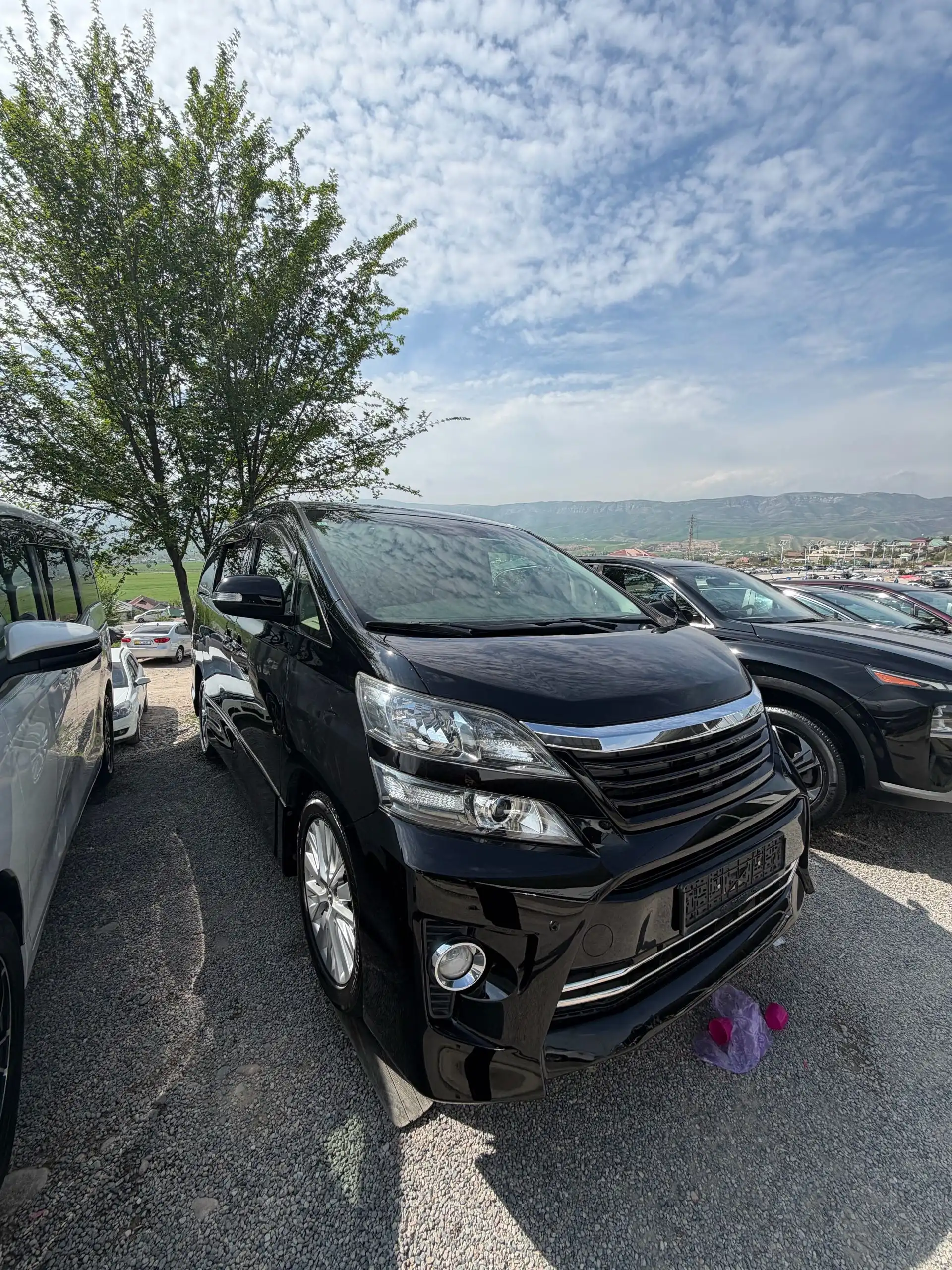 Toyota Vellfire 2014