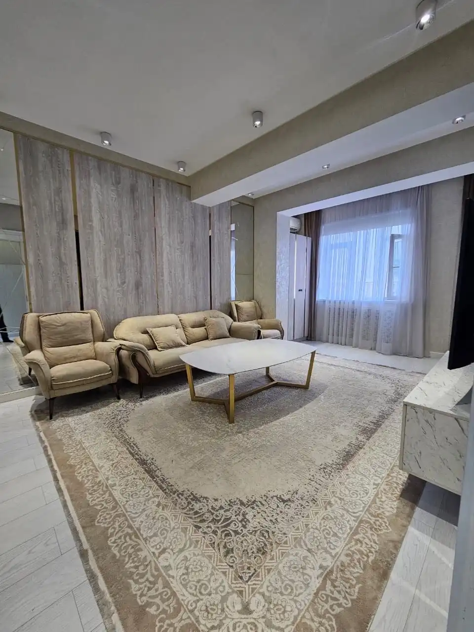 2-к квартира, 12 этаж, 61 м², Шохмансур