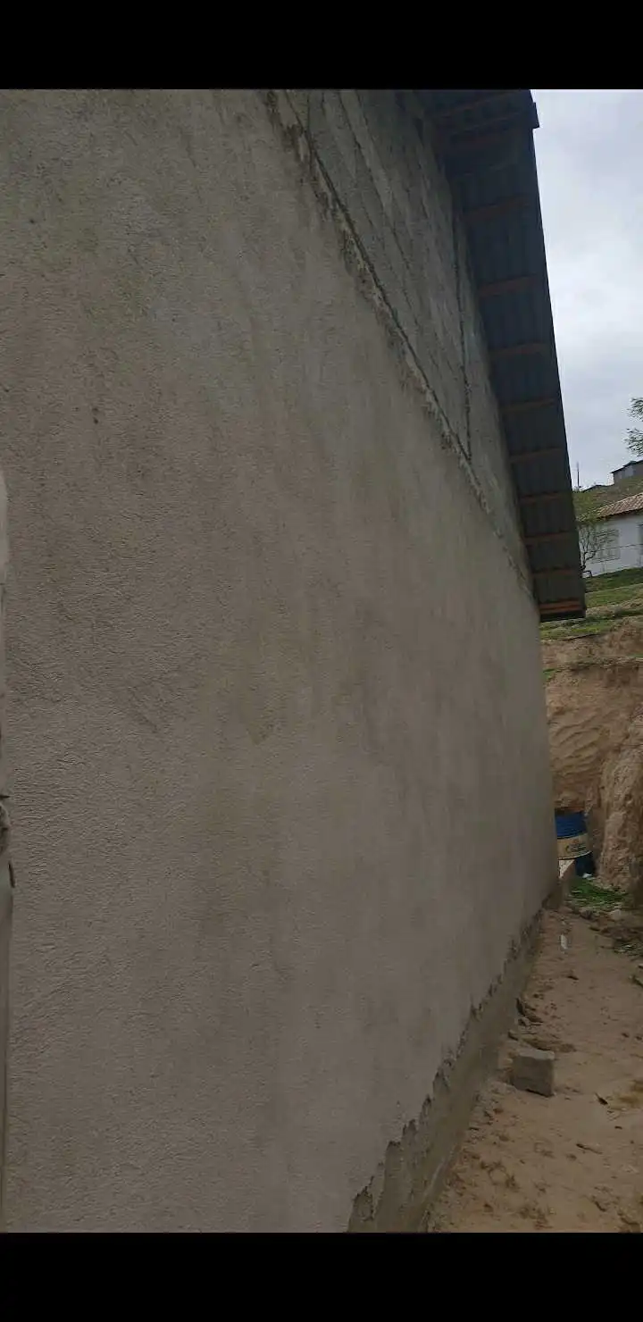 Постройка с земельным учвстком