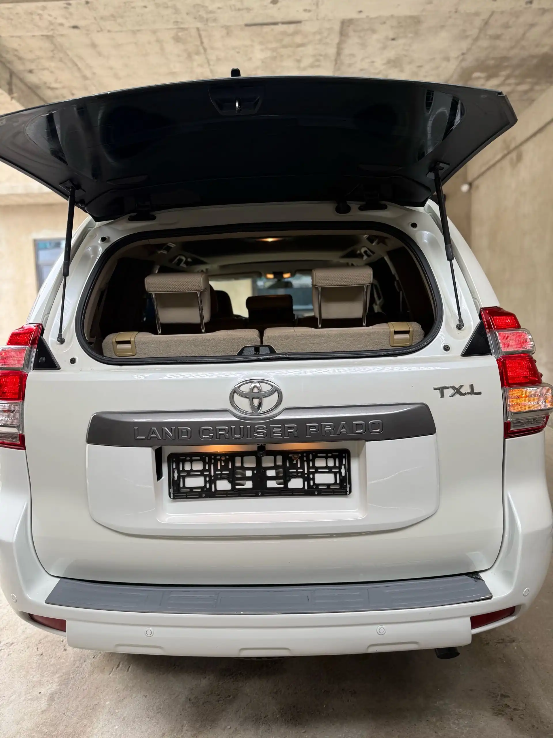 Toyota Land cruiser prado 2011