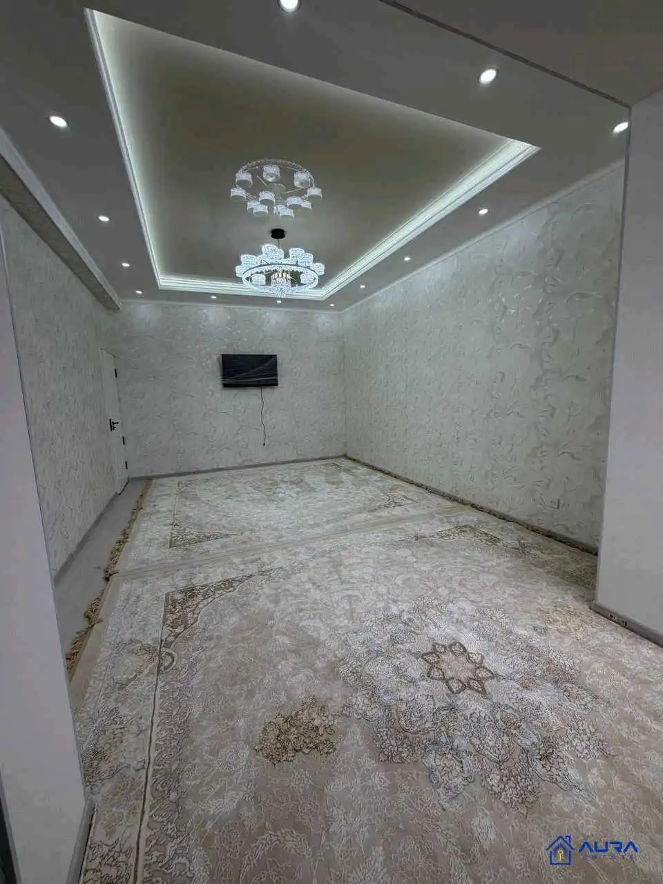 2-к квартира, 12 этаж, 81 м², Шохмансур