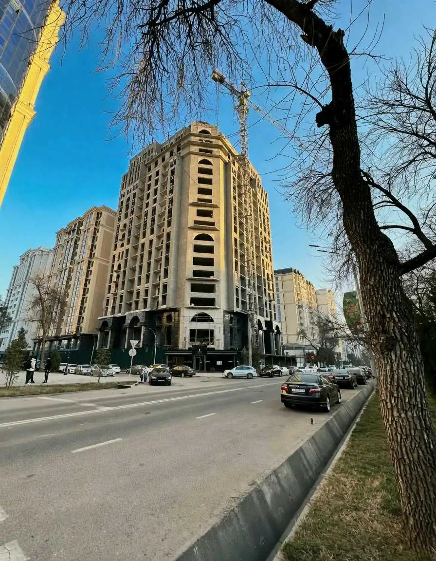3-к квартира, 13 этаж, 115 м², Шохмансур