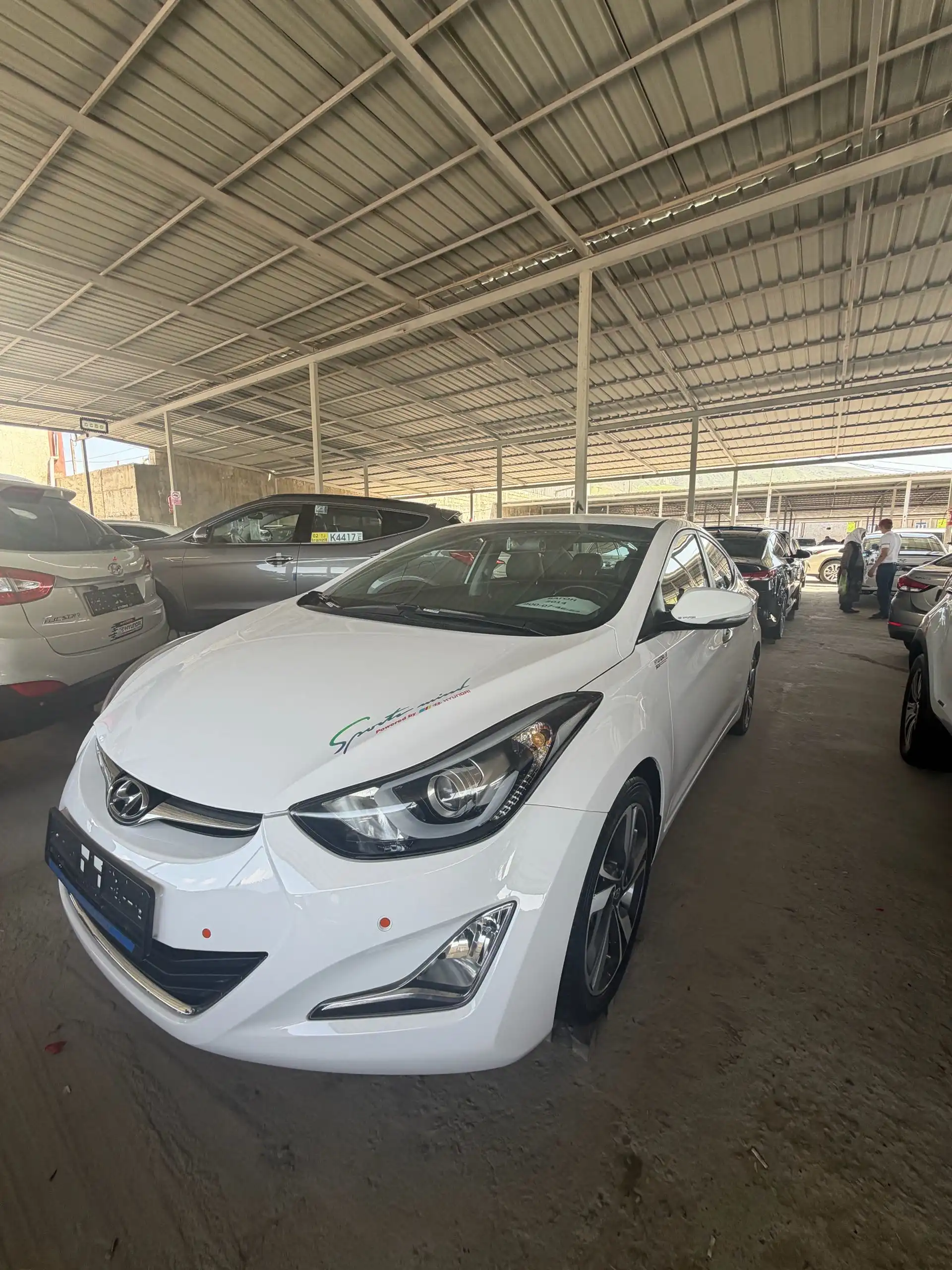 Hyundai Avante 2014