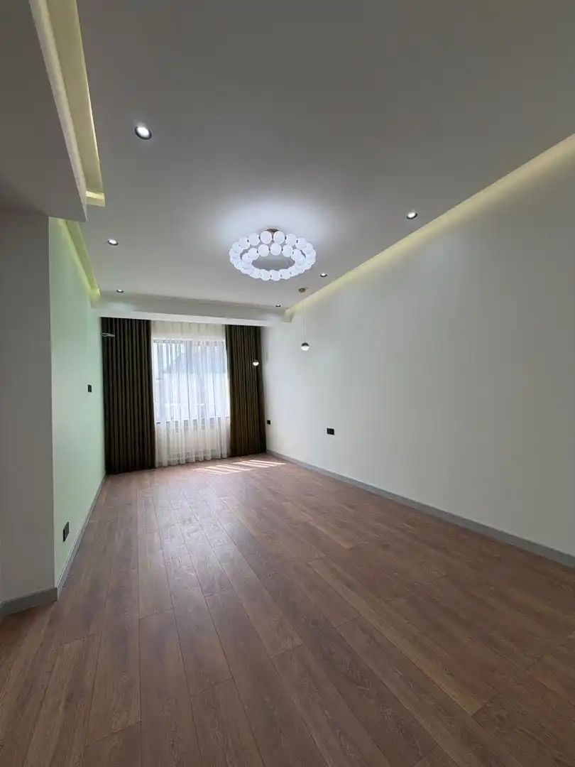 3-к квартира, 7 этаж, 132 м², скори