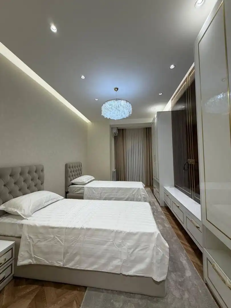3-к квартира, 16 этаж, 120 м², овир