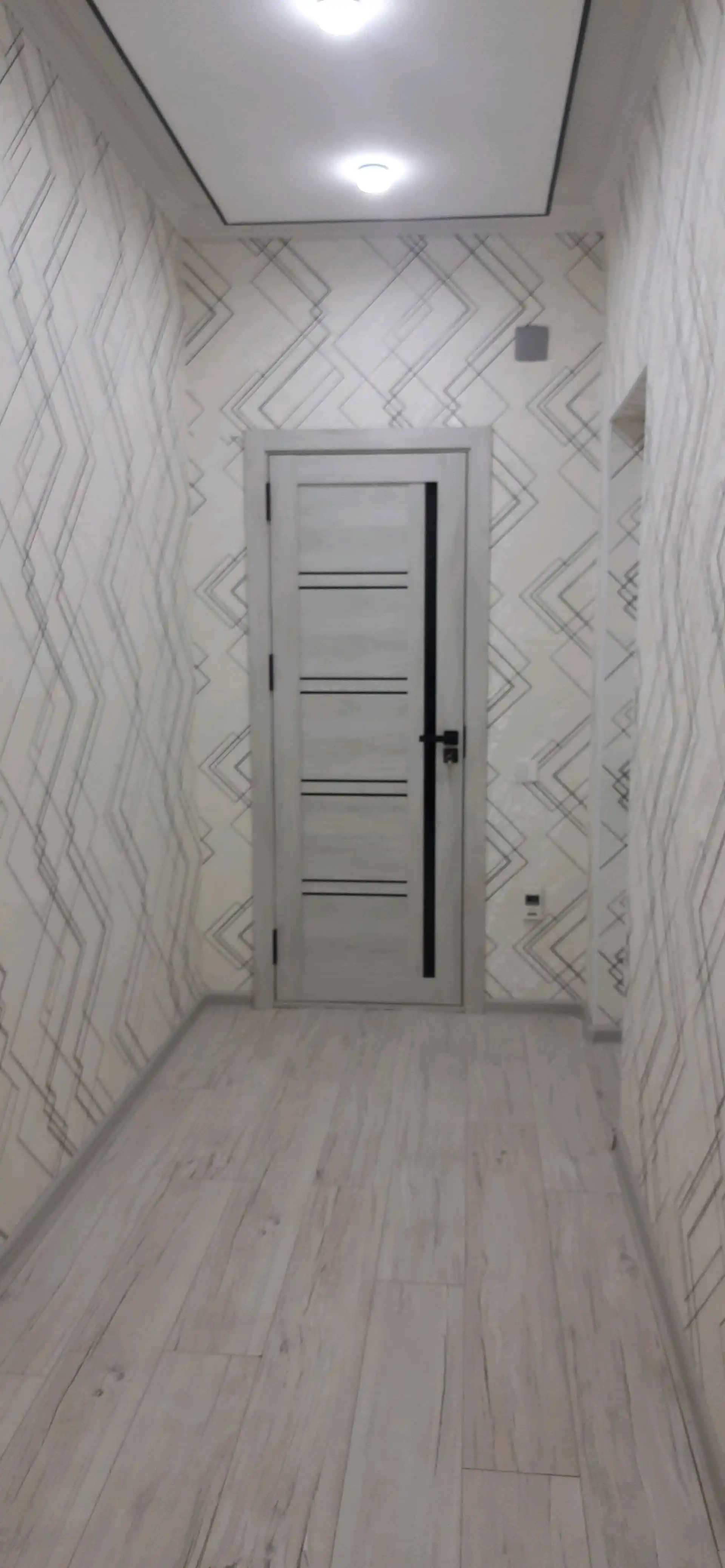 1-к квартира, Цокольный этаж, 38 м², 8 мкр