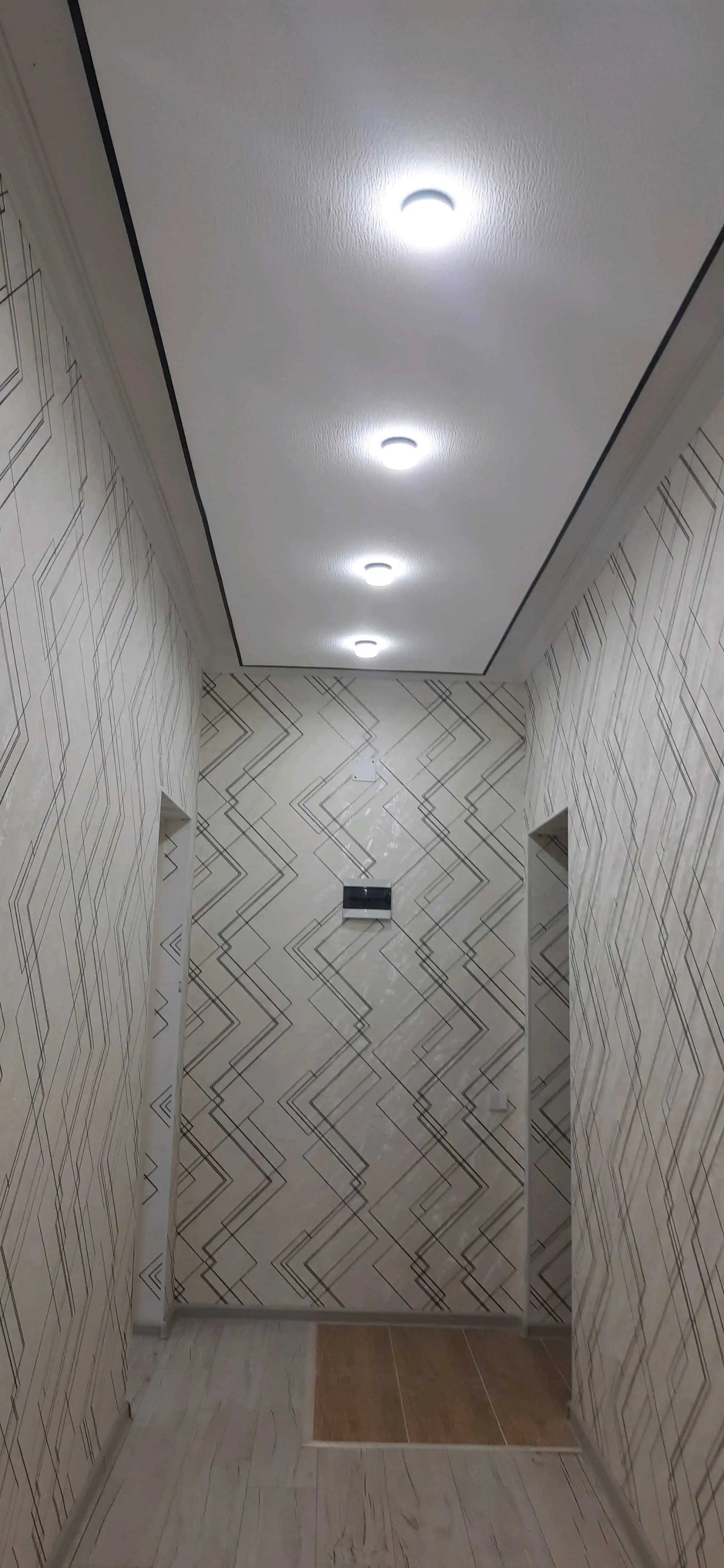 1-к квартира, Цокольный этаж, 38 м², 8 мкр