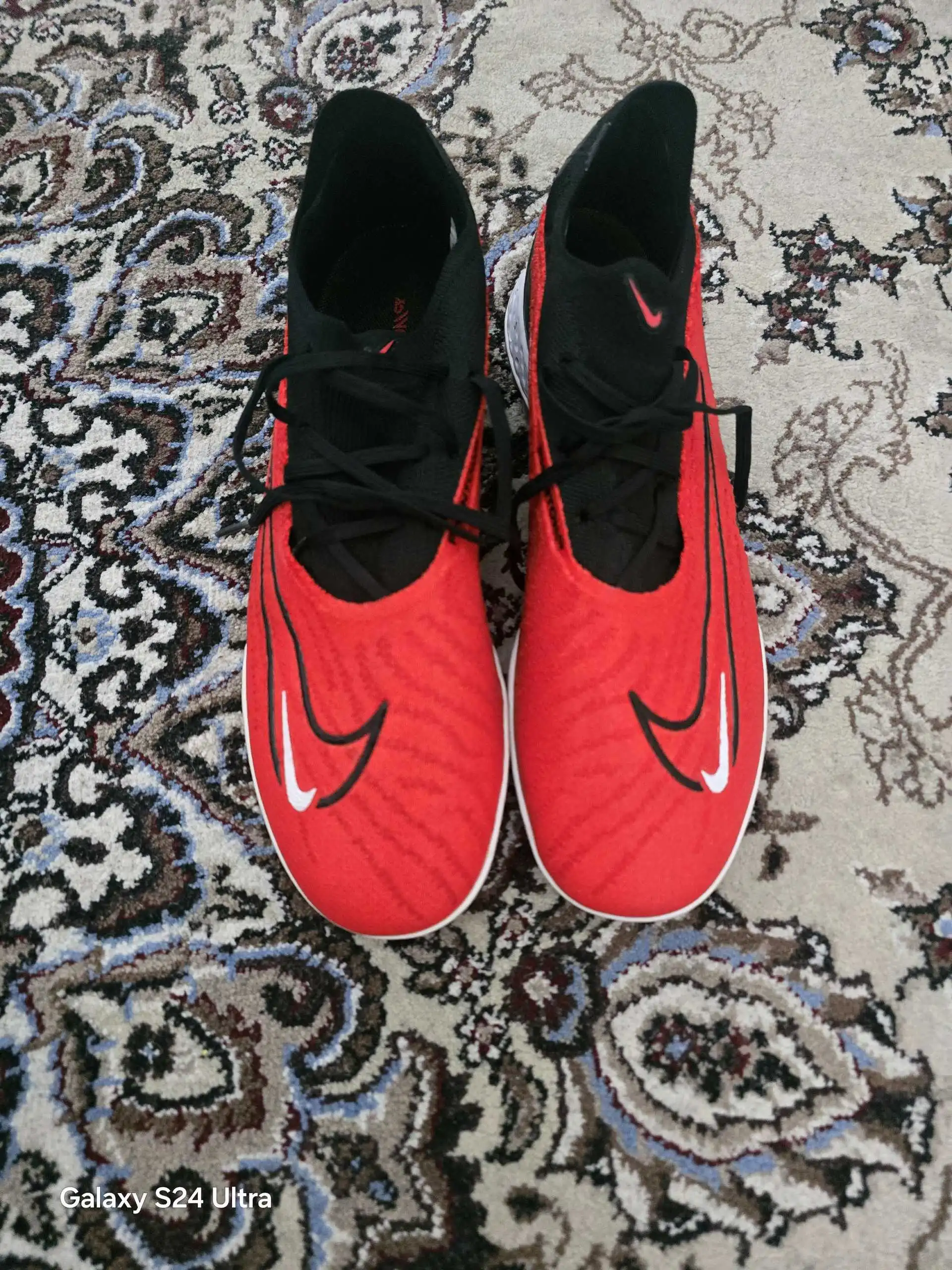 Бутсы Nike Phantom