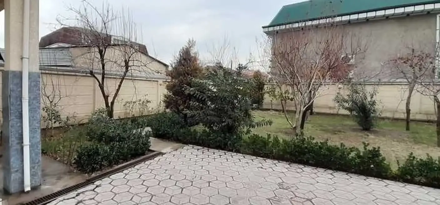 3 этажный, 1-комн. дом, 600 м², Фирдавси