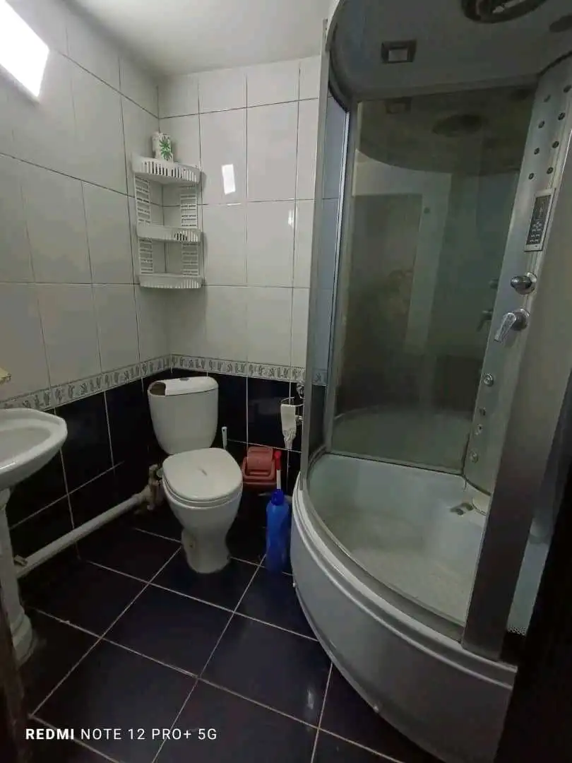 3-к квартира, 1 этаж, 70 м², сино