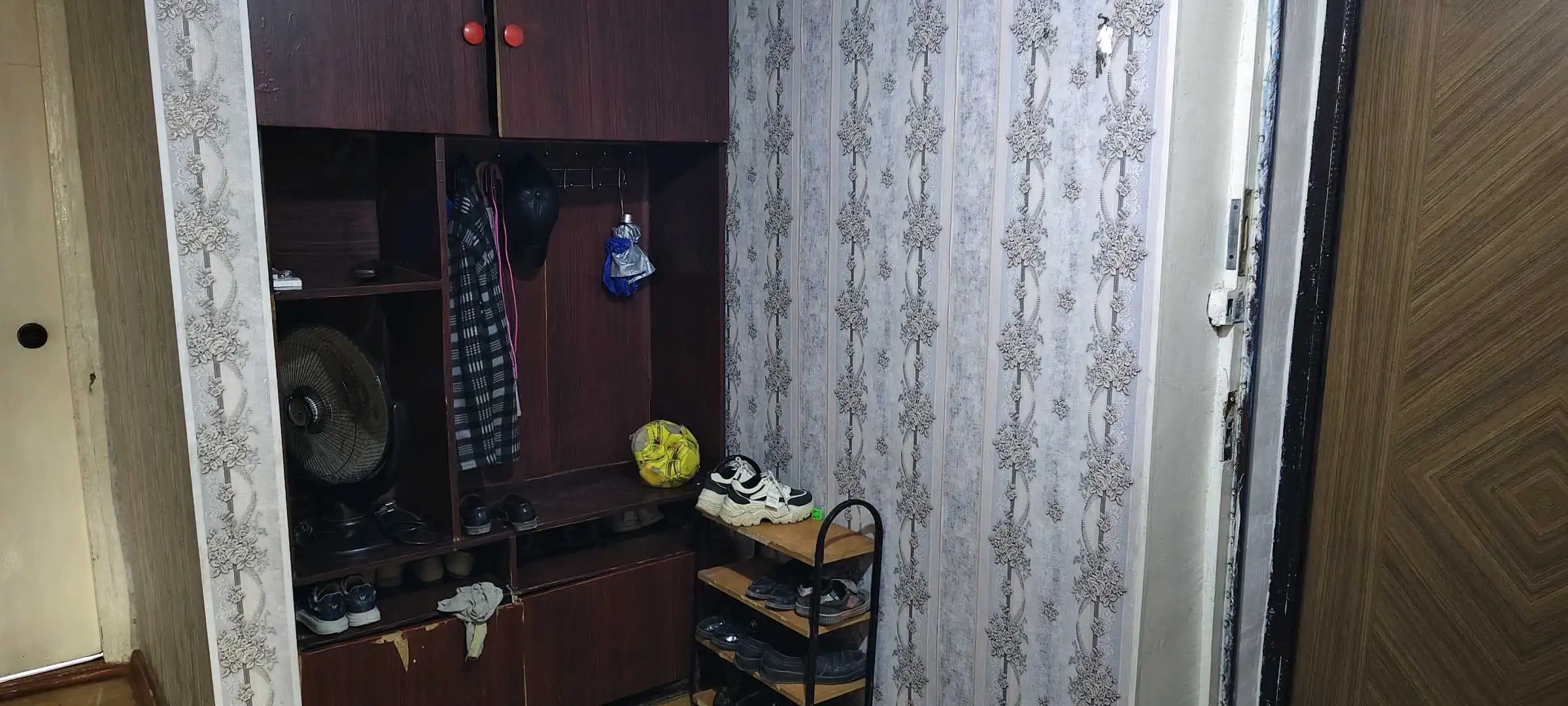 3-к квартира, 4 этаж, 56 м², 4мкр
