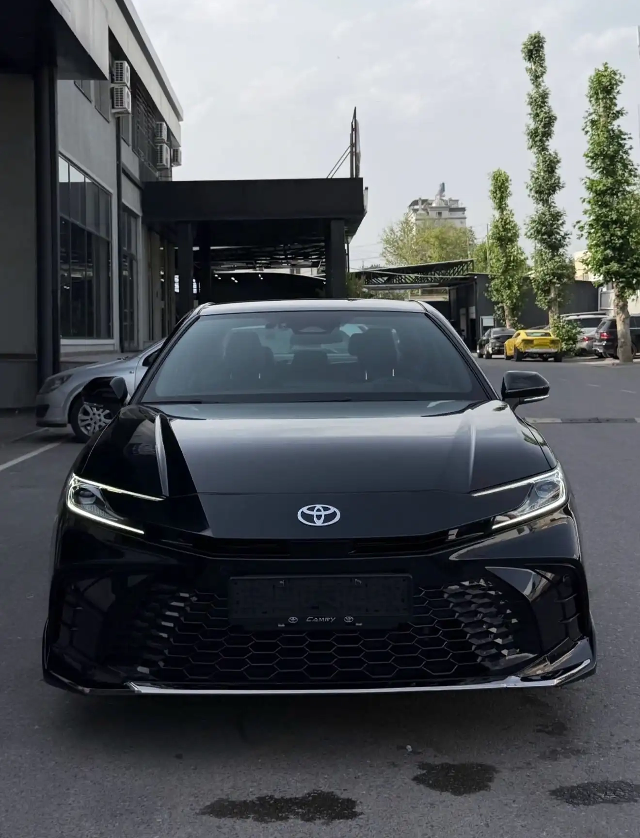 Toyota Camry 2025