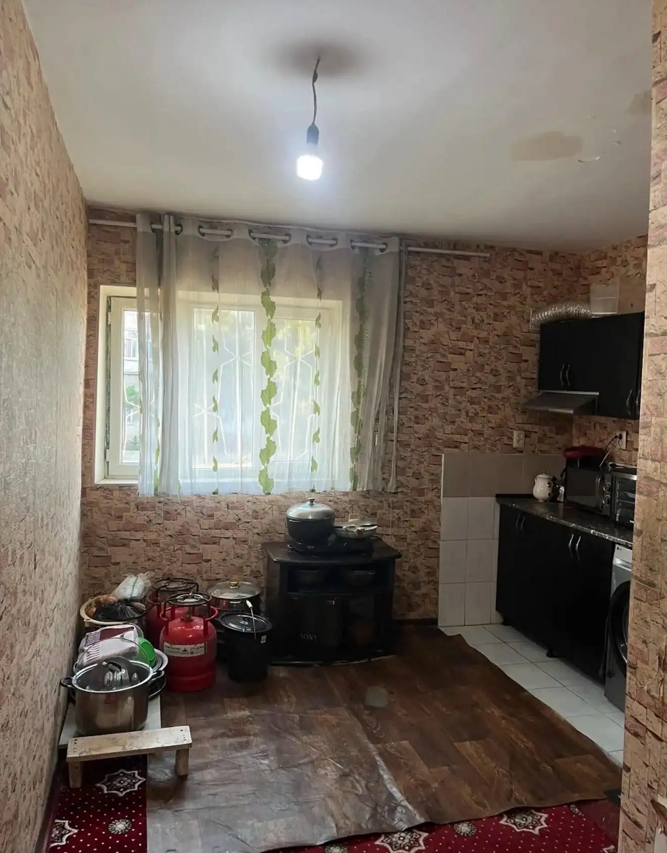 3-к квартира, 1 этаж, 90 м², Гогл