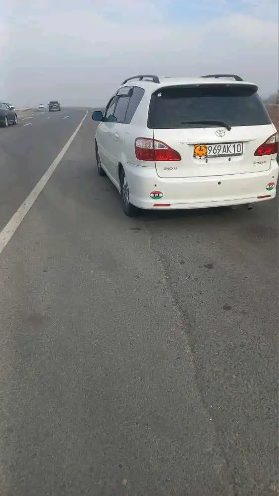 Toyota Ipsum 2008