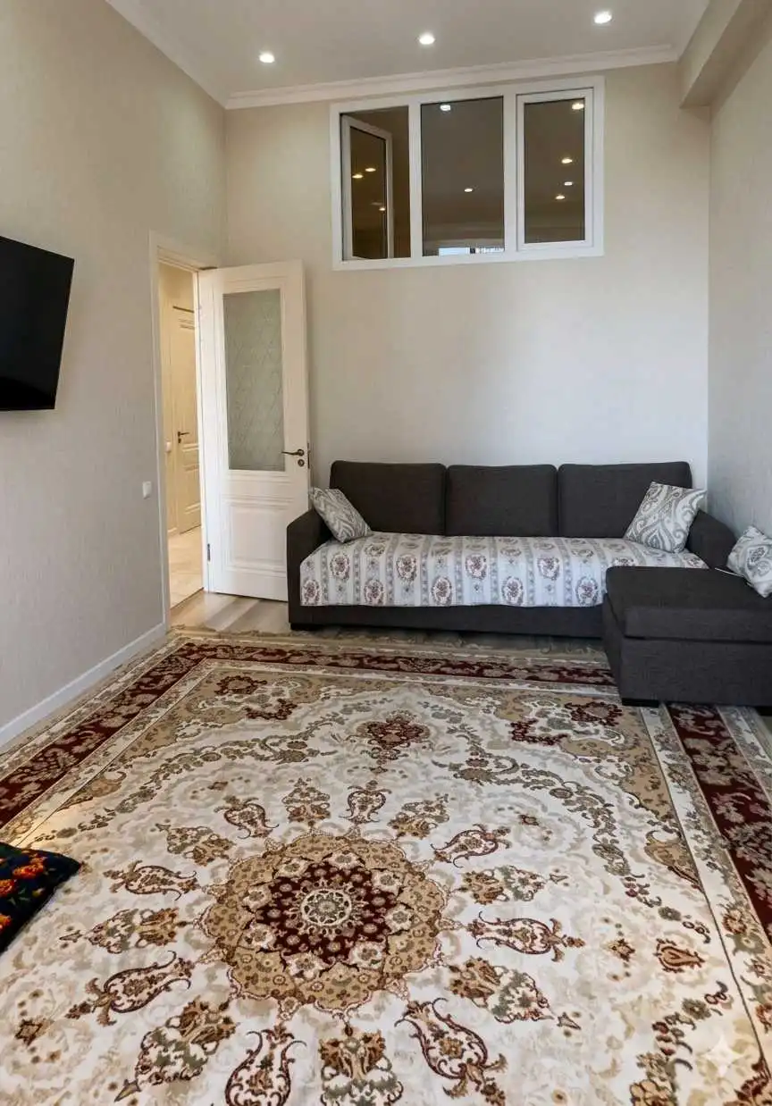 2-к квартира, 17 этаж, 63 м², Шохмансур