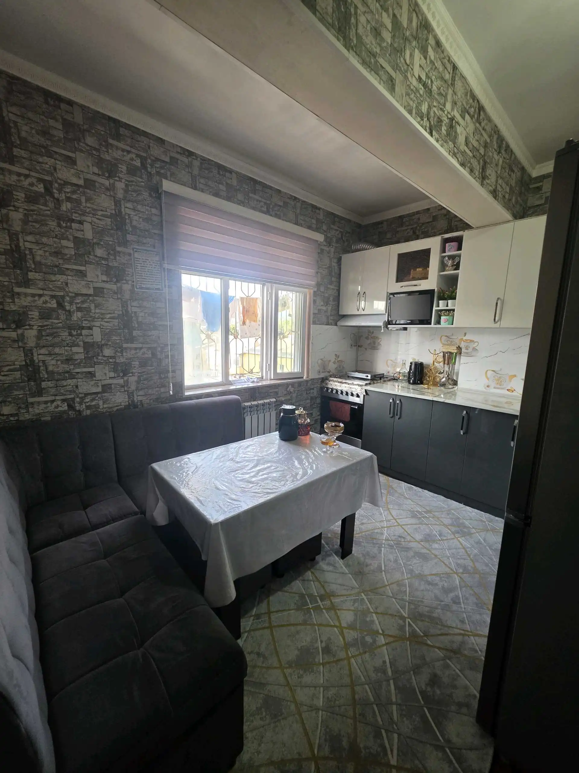 2-к квартира, 6 этаж, 72 м², Шохмансур