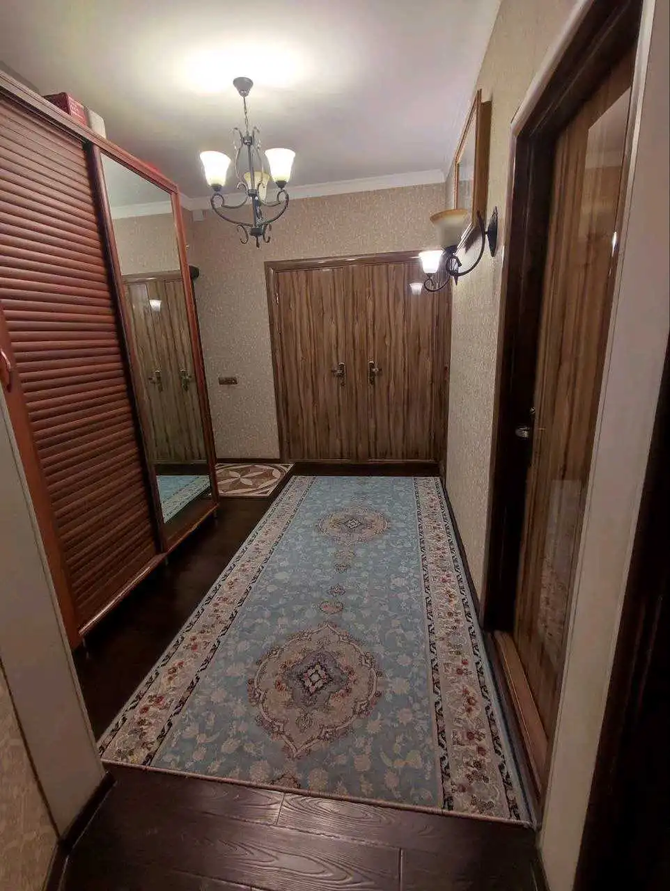 3-к квартира, 5 этаж, 90 м², 61мкр Фирдавси Пеши мантухона