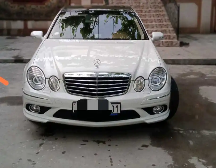 Mercedes-benz E class 2009