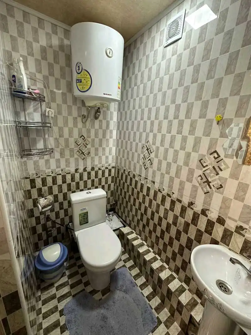 2-к квартира, 8 этаж, 71 м², Цирк