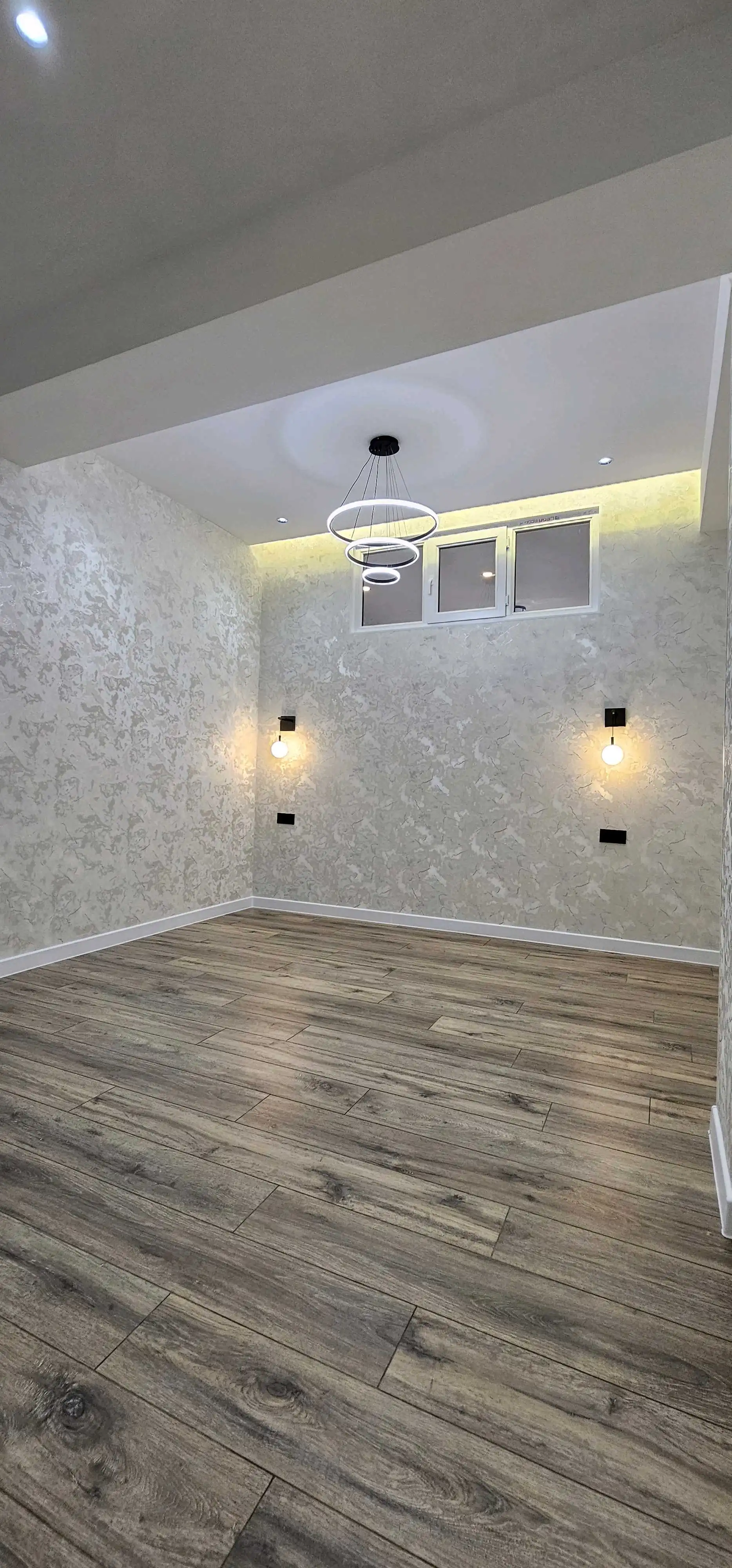 3-к квартира, 8 этаж, 96 м², 13мкр сари рох
