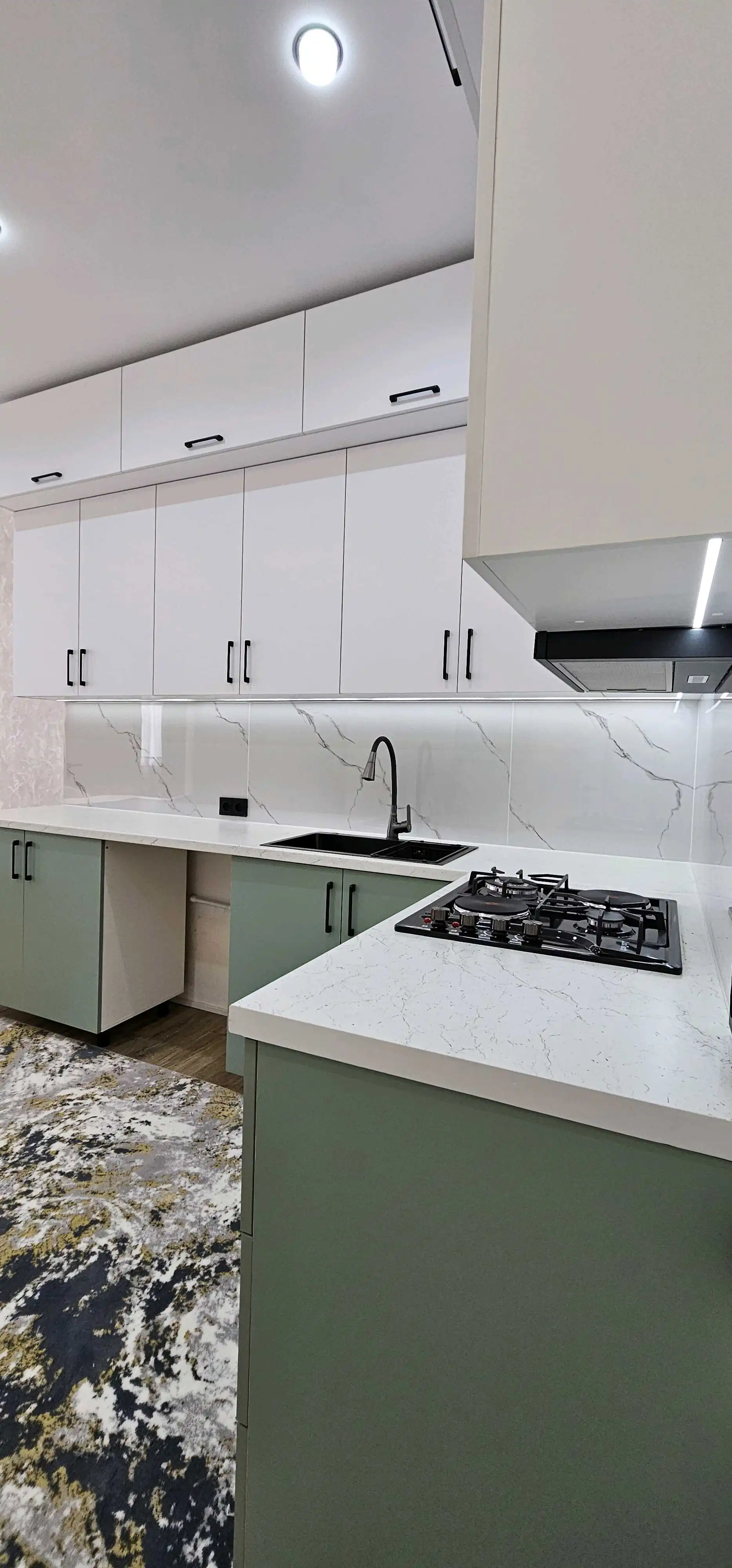 3-к квартира, 8 этаж, 96 м², 13мкр сари рох