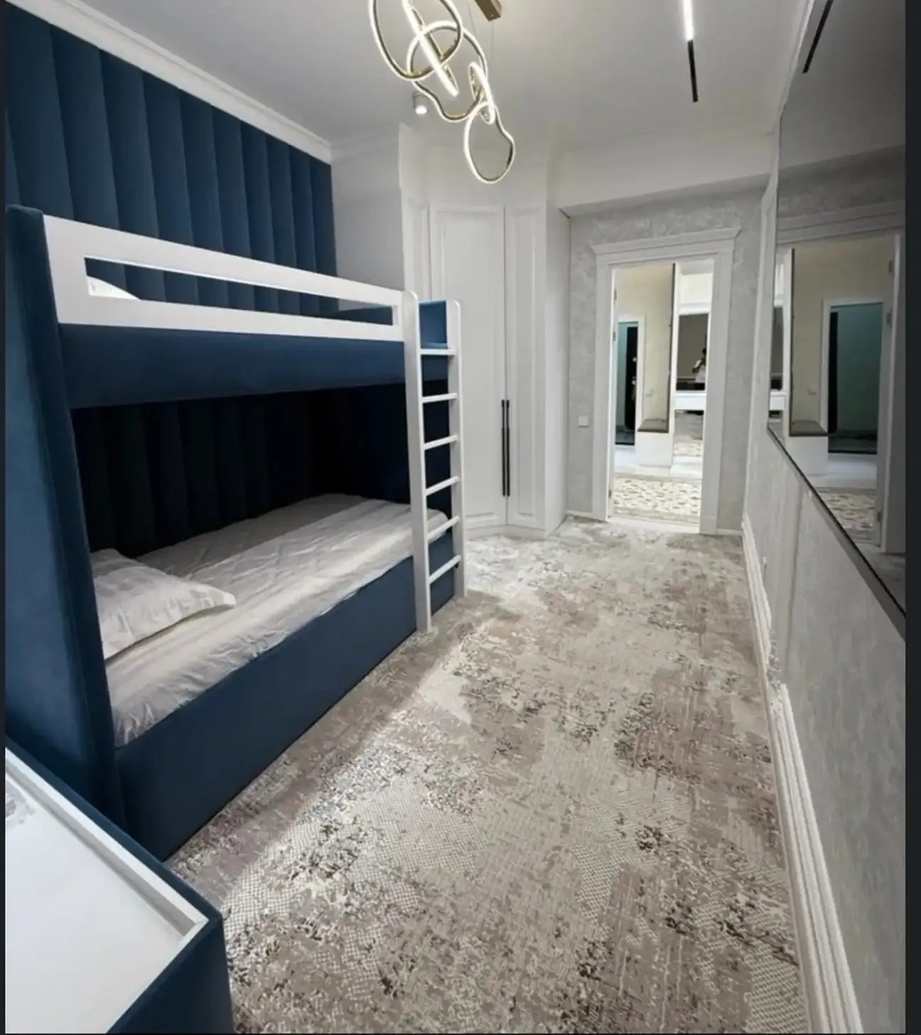 3-комн. квартира, 10 этаж, 120м², И. Сомони