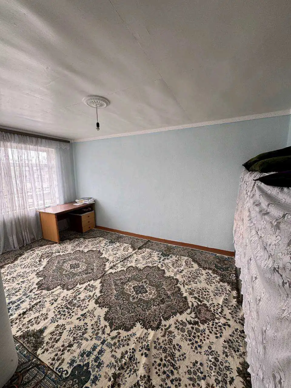 2 этажный, 9-комн. дом, 300 м², 6 соток, ул.Б.Рахимзода 32а