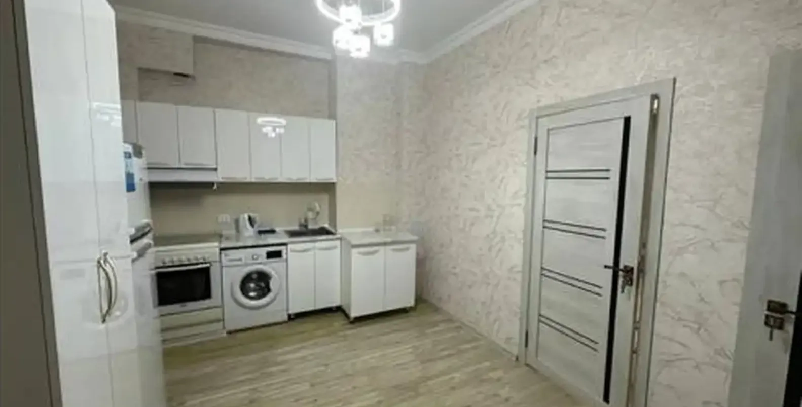 2-комн. квартира, 15 этаж, 52м², Шохмансур