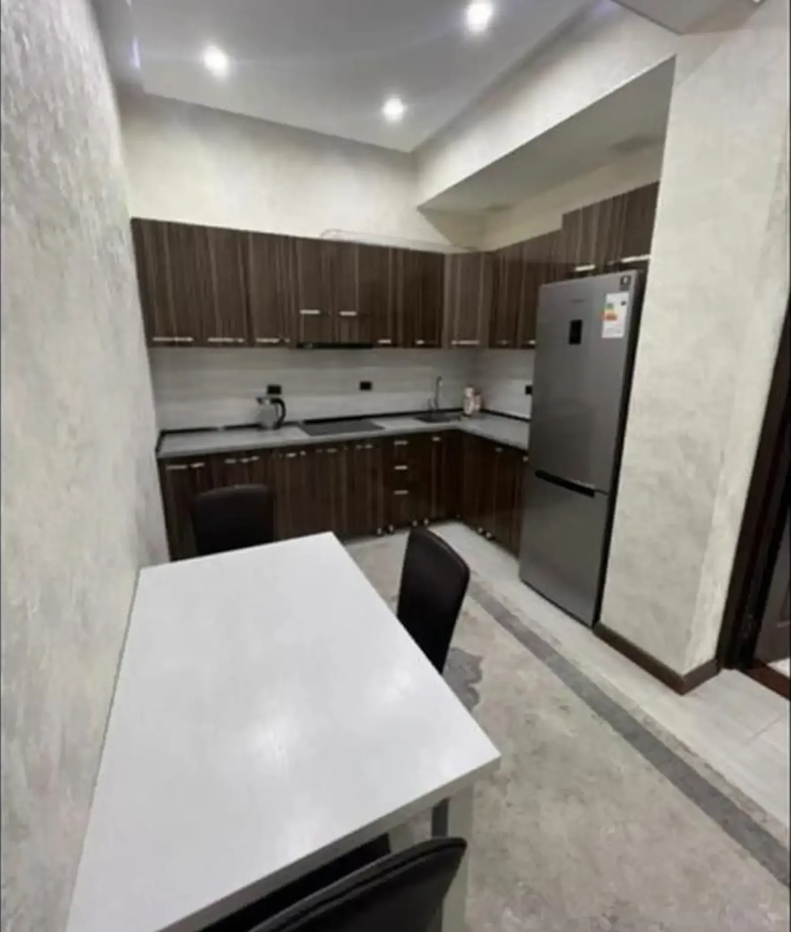 2-комн. квартира, 5 этаж, 75м², Шохмансур