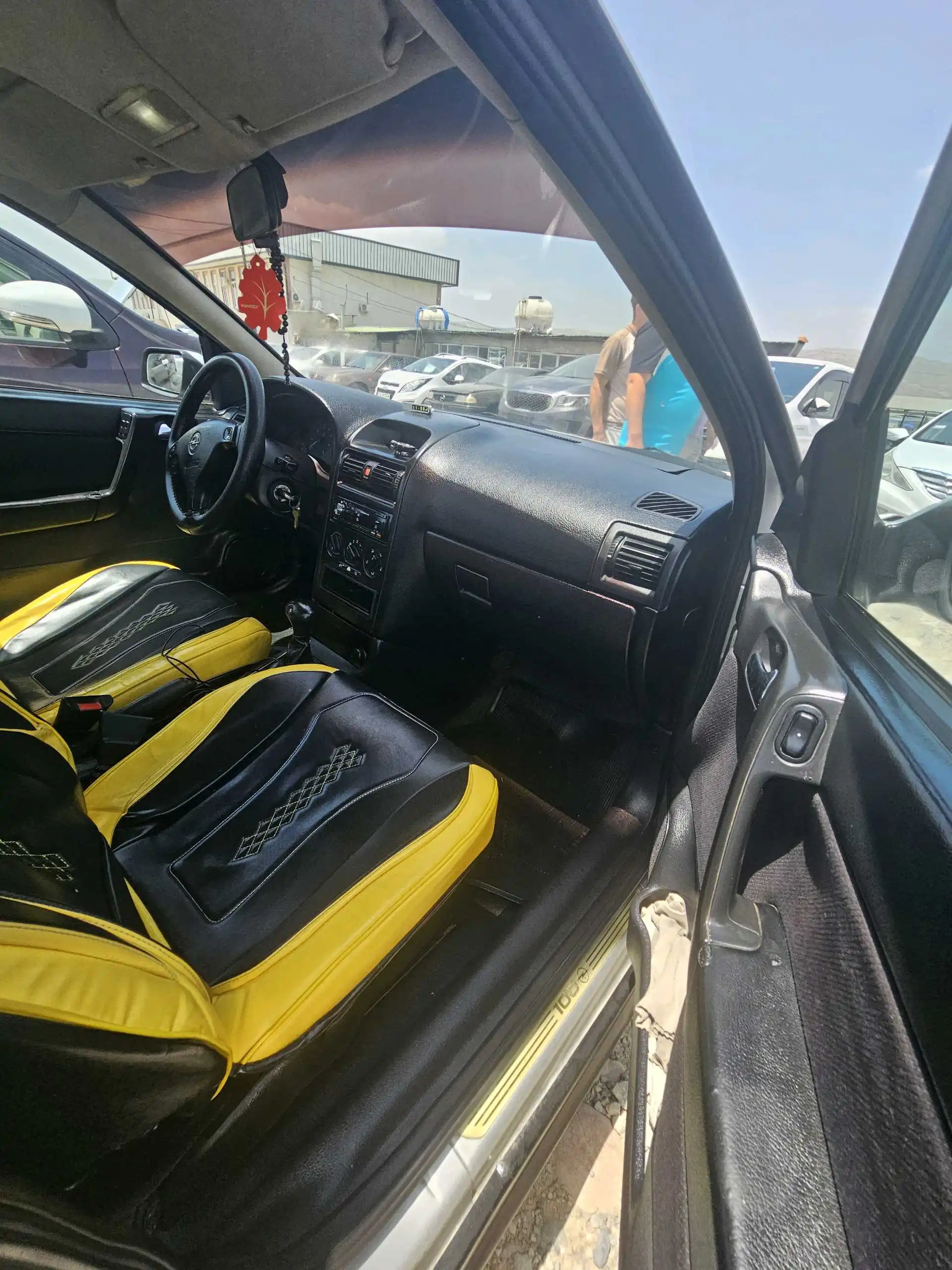 Opel Astra j 2000