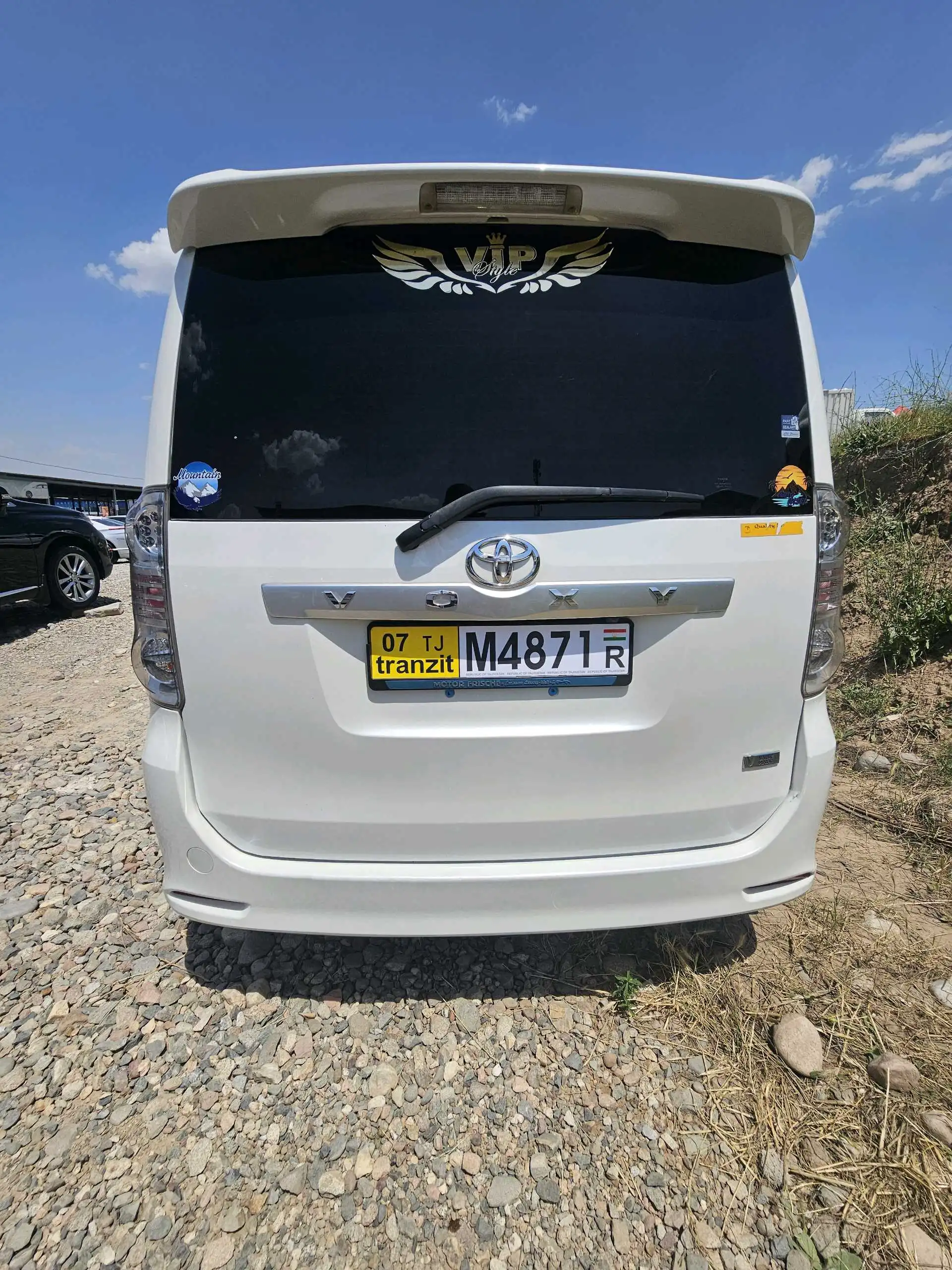 Toyota Voxy 2010