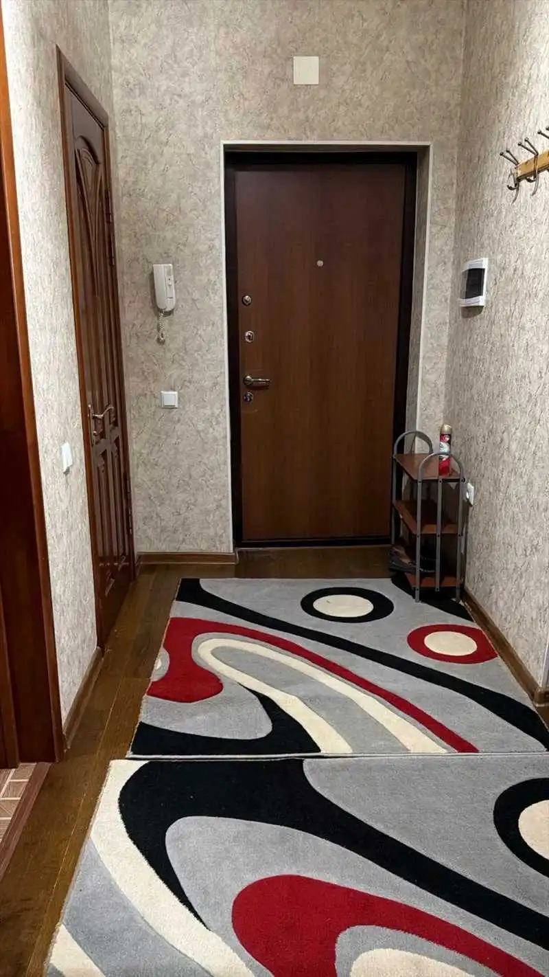2-к квартира, 11 этаж, 59 м², Кохи Борбад, доми Ёвар1