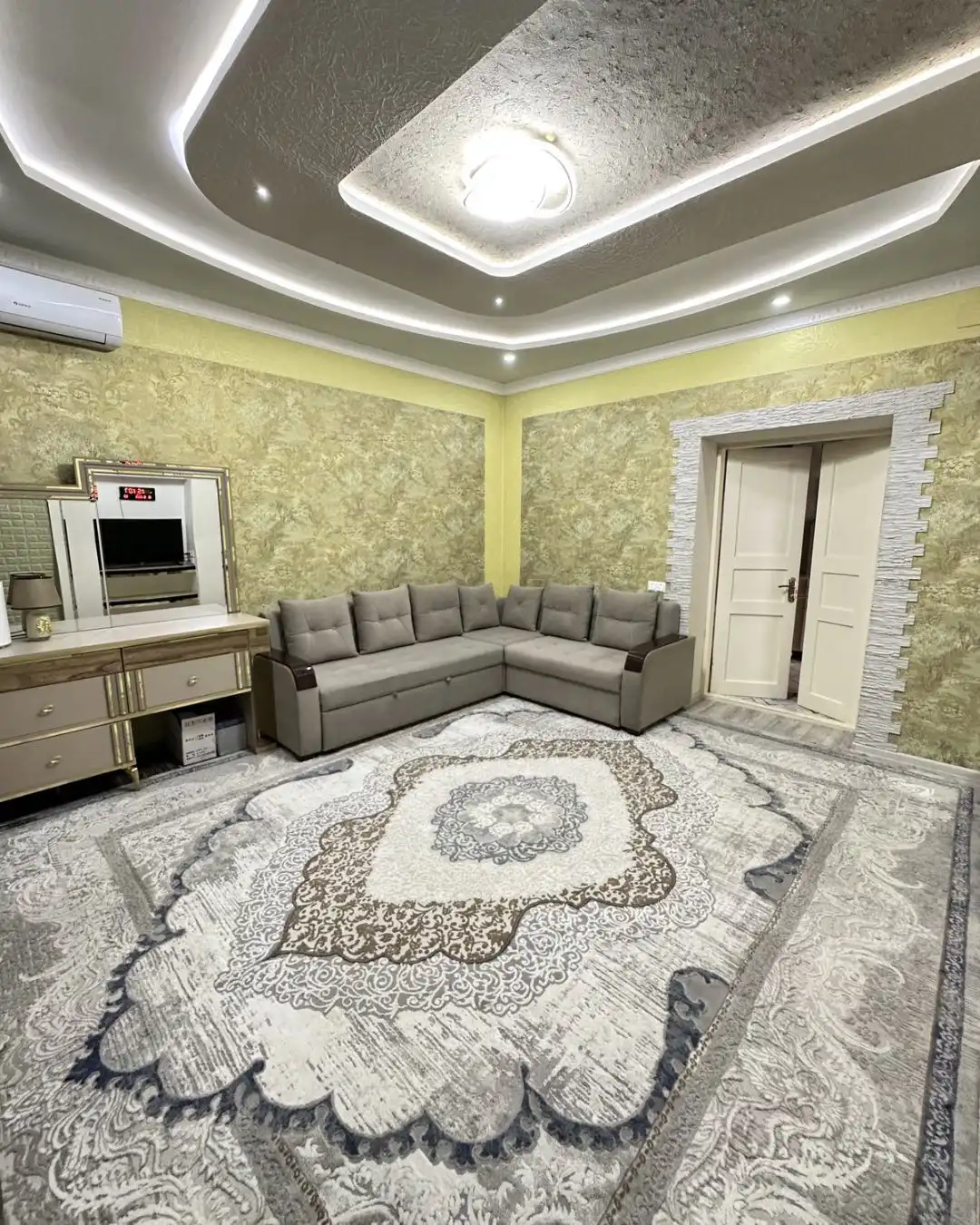 1 этажный, 5-комн. дом, 1282 м², 3 соток, Фирдавси Южный