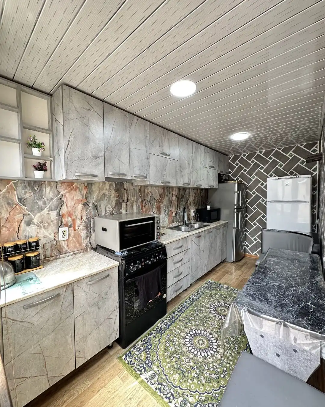 1 этажный, 5-комн. дом, 1282 м², 3 соток, Фирдавси Южный