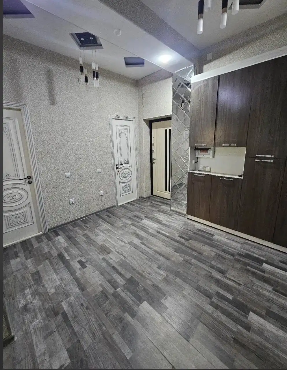 2-к квартира, 6 этаж, 77 м², Исмоили Сомони