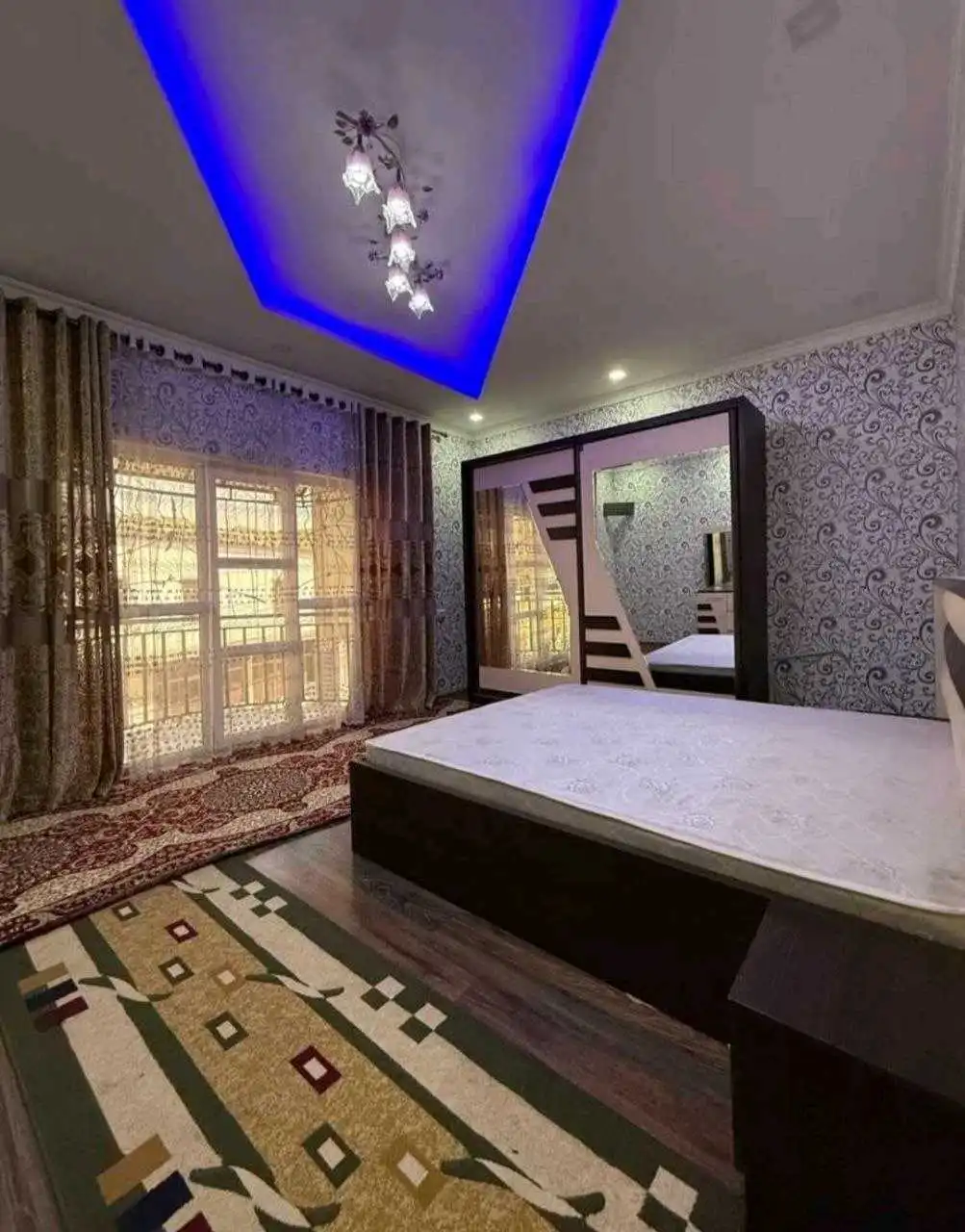 2 этажный, 6-комн. дом, 280 м², 3 соток, Сино